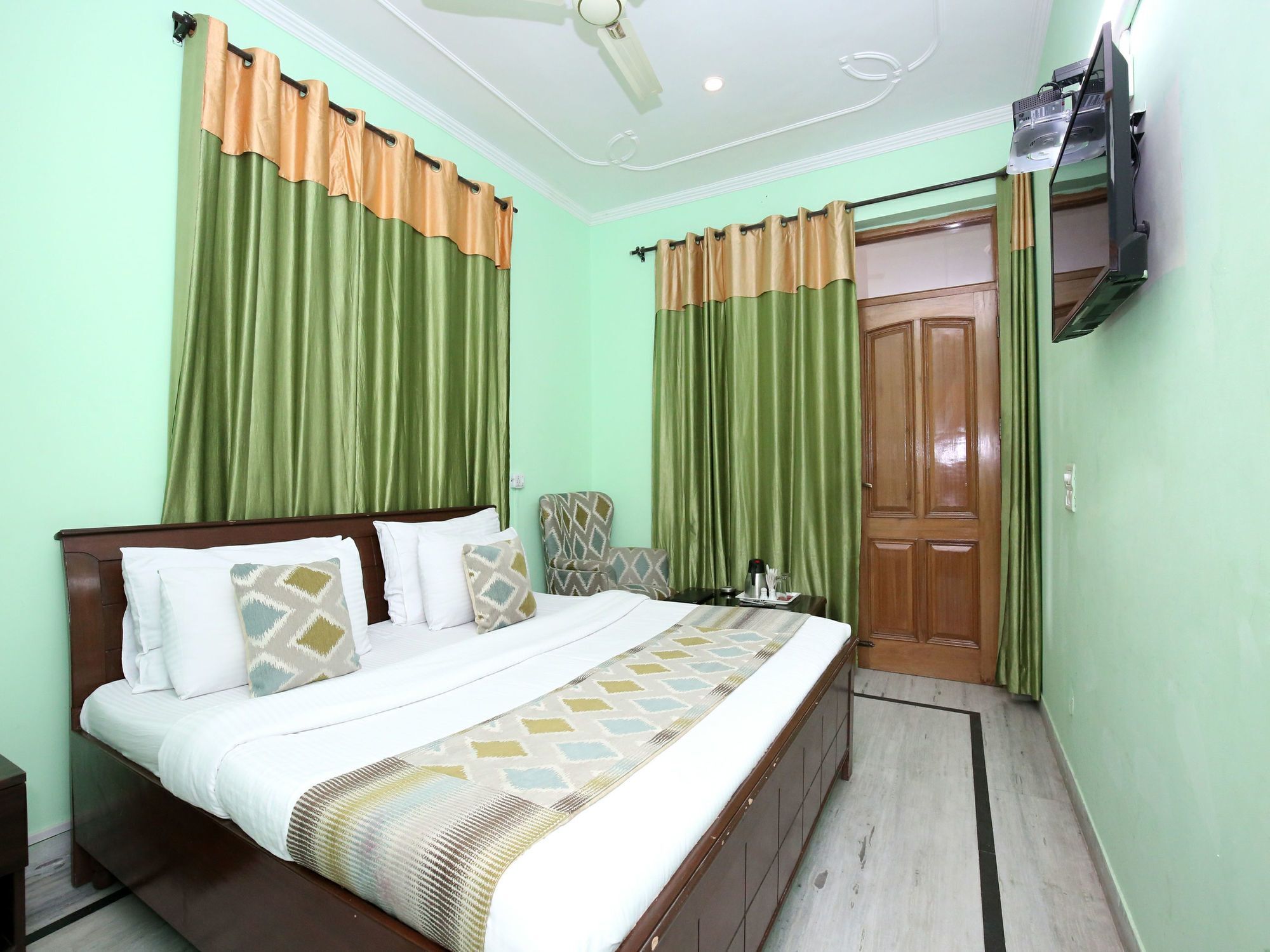 Oyo 6463 Hotel Dove Chandīgarh Exteriér fotografie
